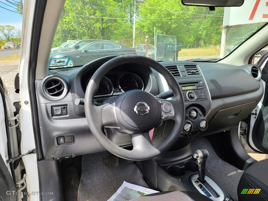 2014 Versa 1.6 S Sedan - Fresh Powder White / Charcoal photo #8