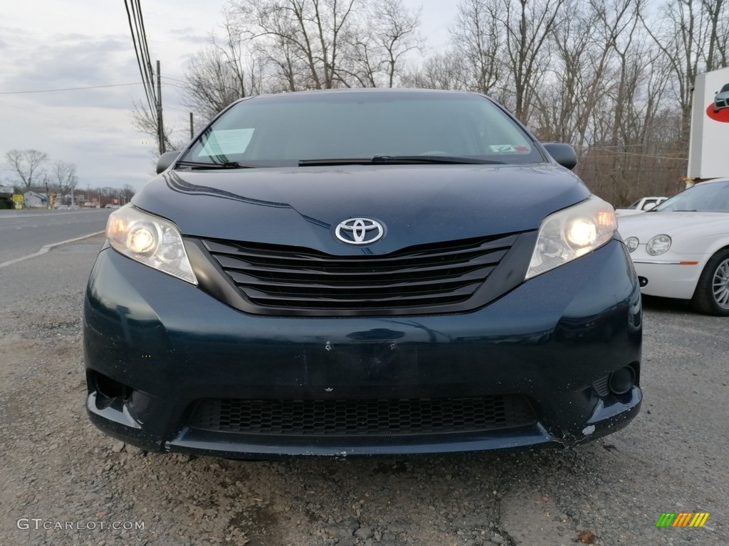 2011 Sienna V6 - South Pacific Blue Pearl / Bisque photo #8