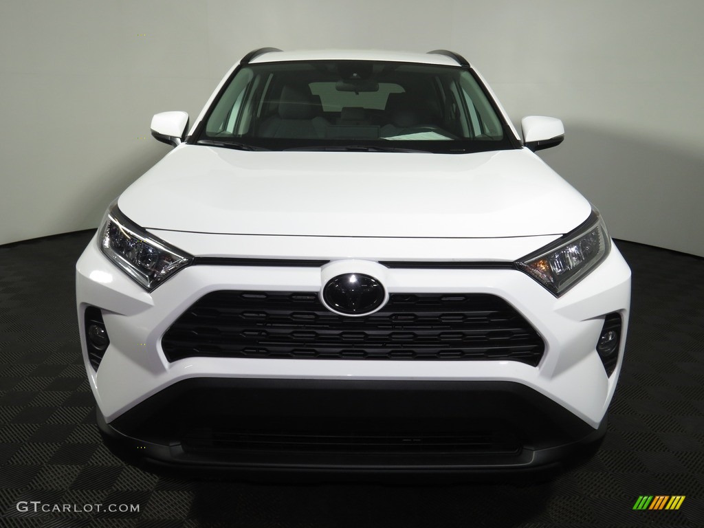 2020 RAV4 XLE AWD - Super White / Light Gray photo #4