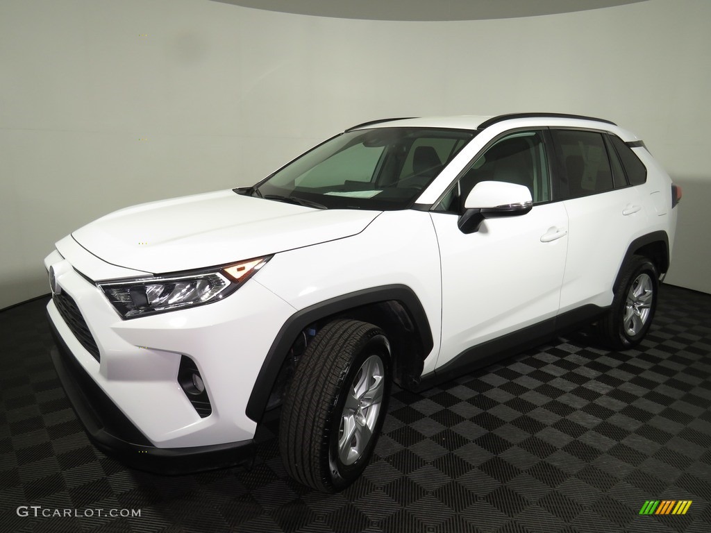 2020 RAV4 XLE AWD - Super White / Light Gray photo #7