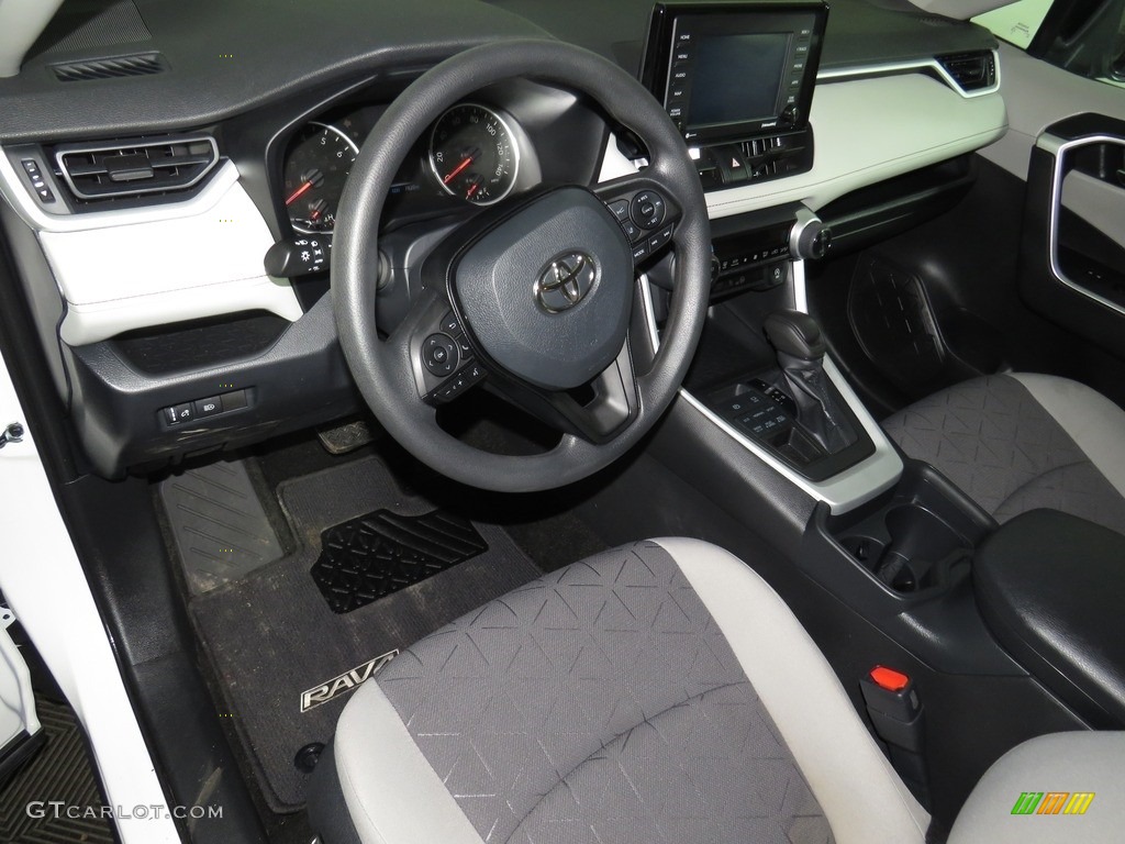 2020 RAV4 XLE AWD - Super White / Light Gray photo #19
