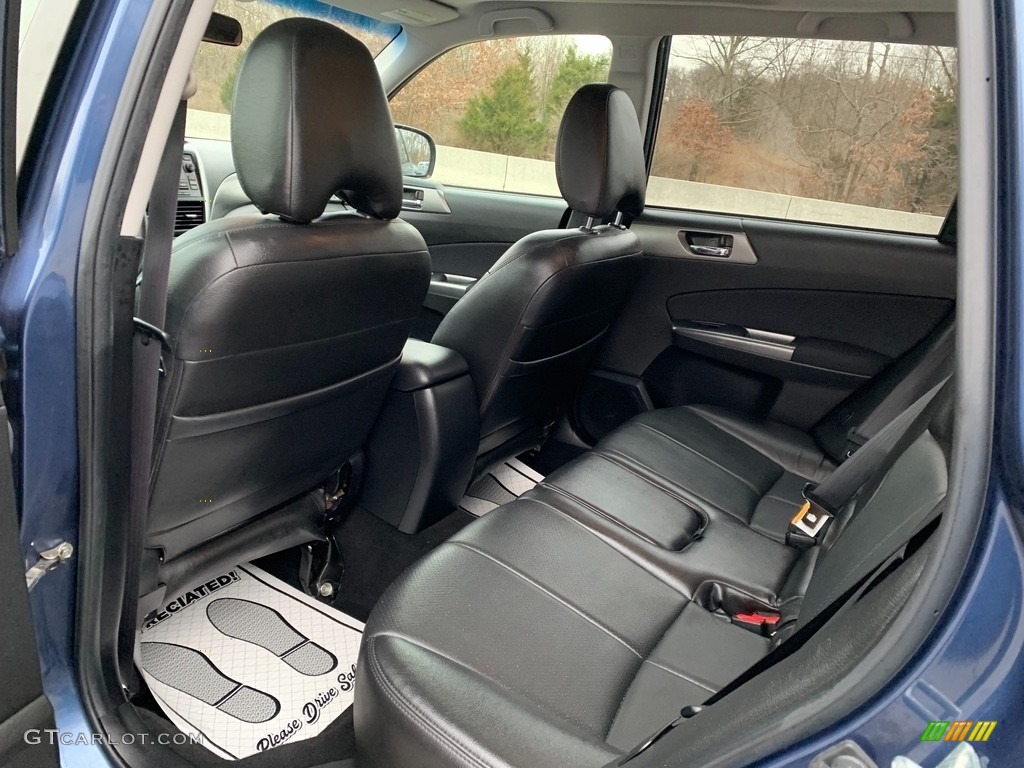 2011 Forester 2.5 X Premium - Marine Blue Metallic / Platinum photo #11