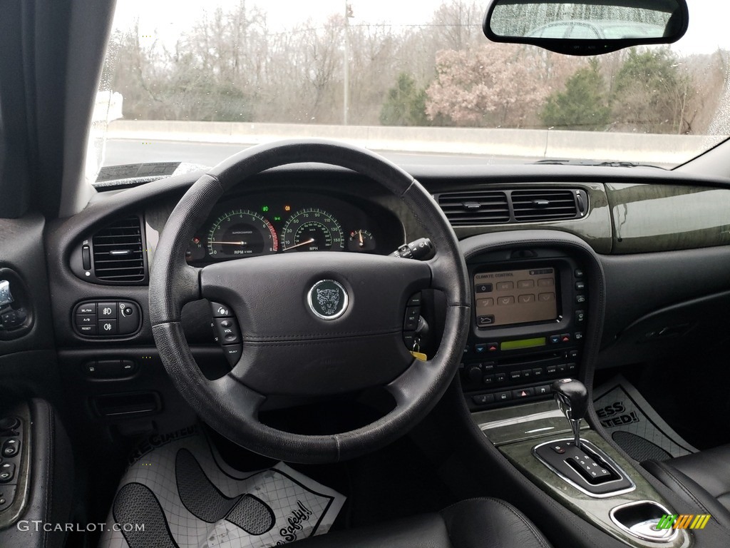 2003 S-Type 4.2 - Ebony Black / Charcoal photo #15