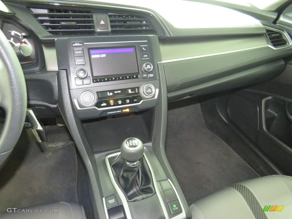 2017 Honda Civic LX Sedan Dashboard Photos