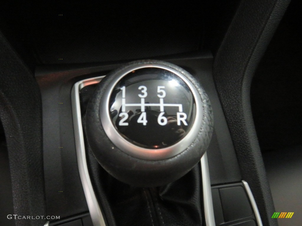 2017 Honda Civic LX Sedan 6 Speed Manual Transmission Photo #138763455