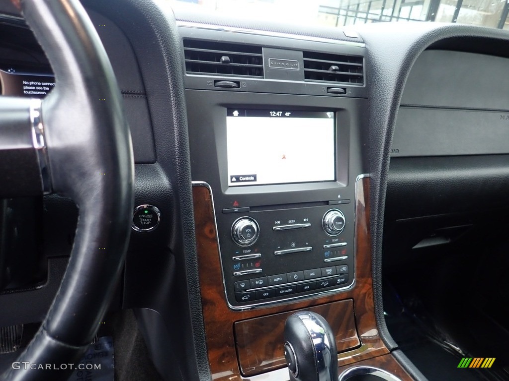 2016 Lincoln Navigator L Select 4x4 Controls Photos