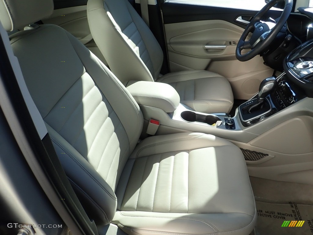 2016 Ford C-Max Energi Front Seat Photo #138764319