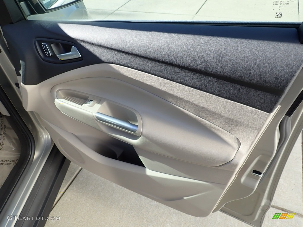 2016 Ford C-Max Energi Medium Light Stone Door Panel Photo #138764343