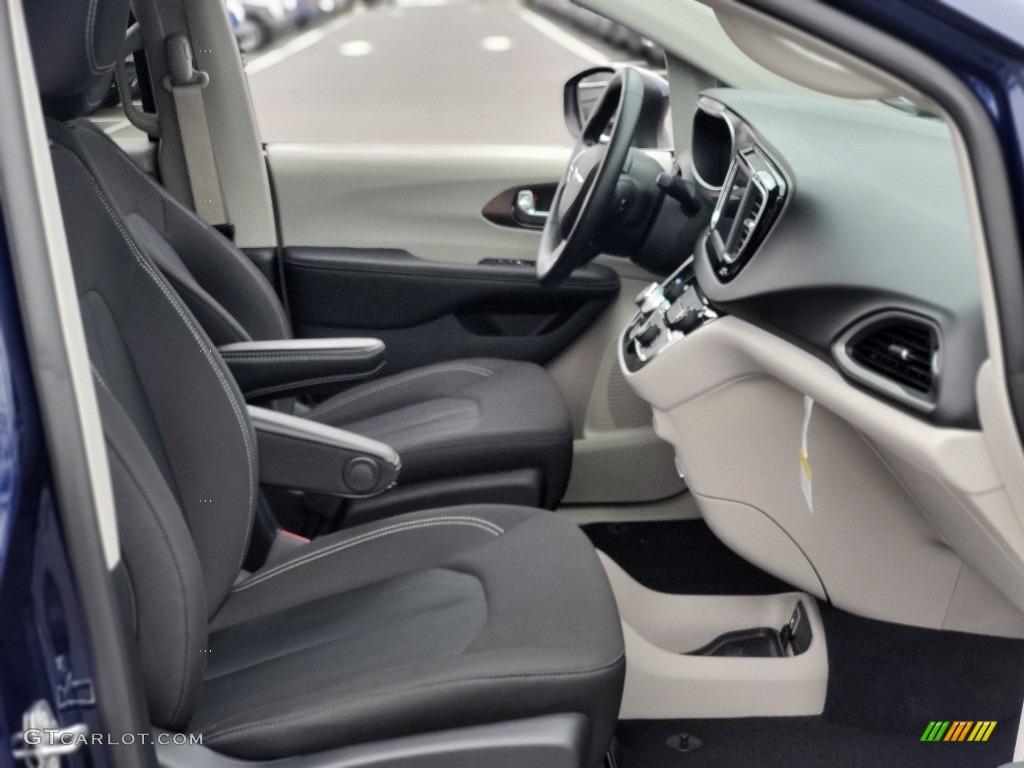 2020 Chrysler Voyager LX Front Seat Photo #138765450
