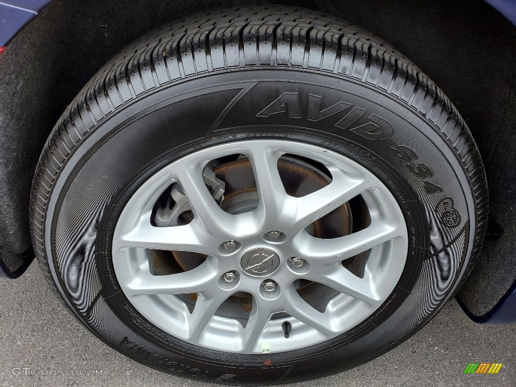 2020 Chrysler Voyager LX Wheel Photo #138765480