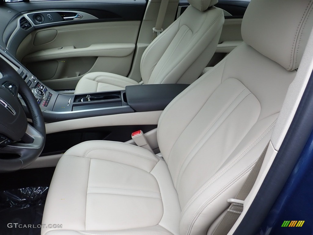 2019 Lincoln MKZ Reserve I Front Seat Photos