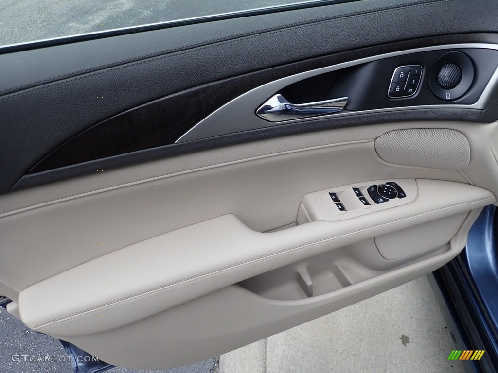 2019 Lincoln MKZ Reserve I Door Panel Photos