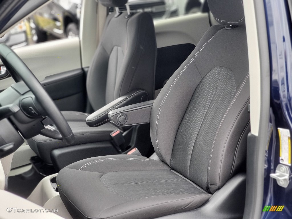 2020 Chrysler Voyager LX Interior Color Photos