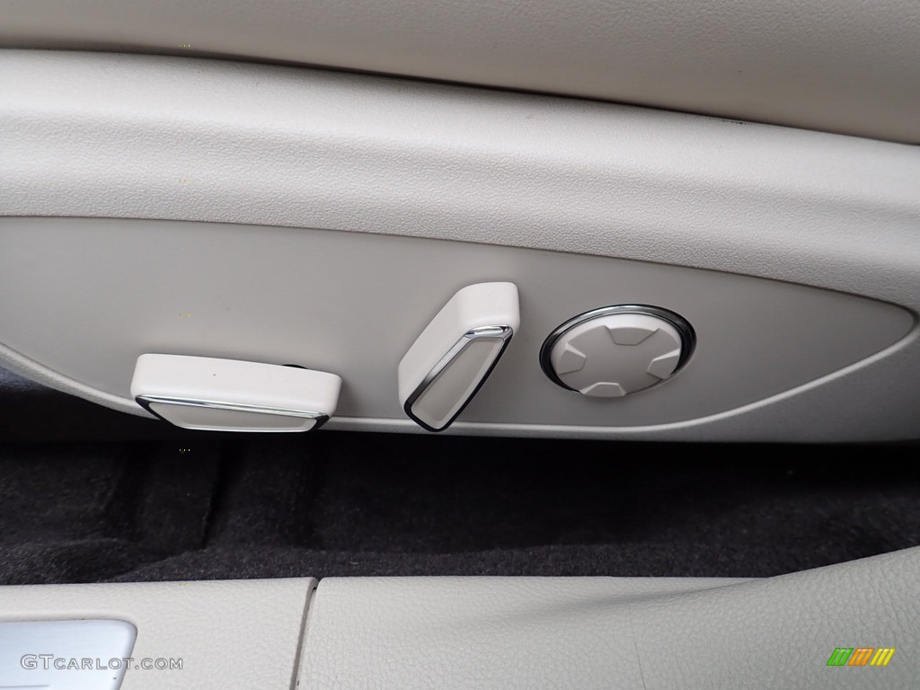2019 Lincoln MKZ Reserve I Controls Photo #138765588