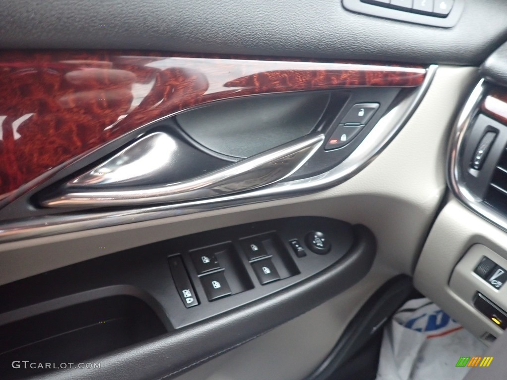 2017 Cadillac ATS Premium Perfomance AWD Door Panel Photos