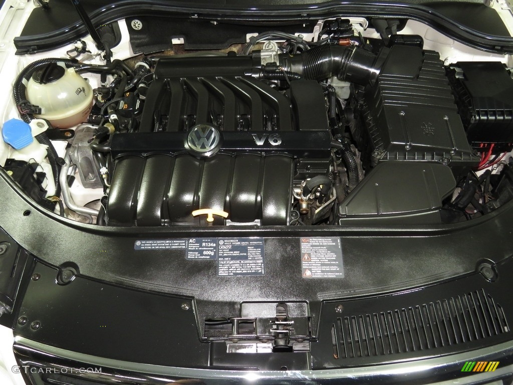 2008 Volkswagen Passat VR6 4Motion Wagon Engine Photos