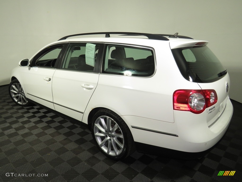 2008 Passat VR6 4Motion Wagon - Candy White / Black photo #9