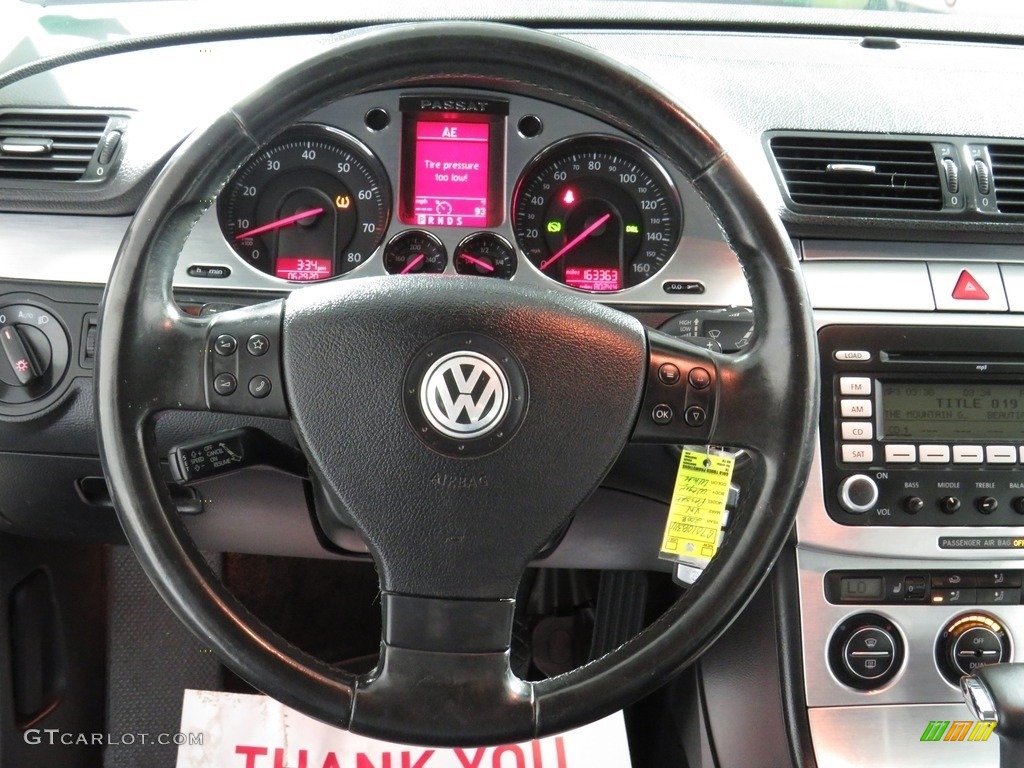 2008 Volkswagen Passat VR6 4Motion Wagon Steering Wheel Photos