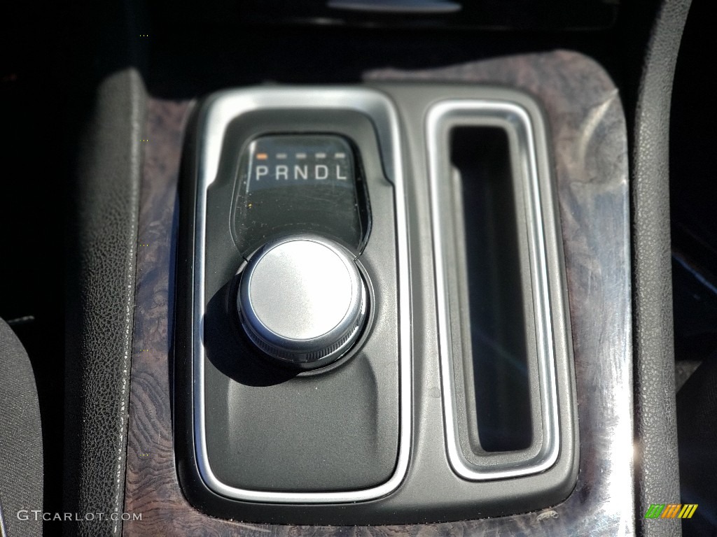 2019 Chrysler 300 Limited Transmission Photos