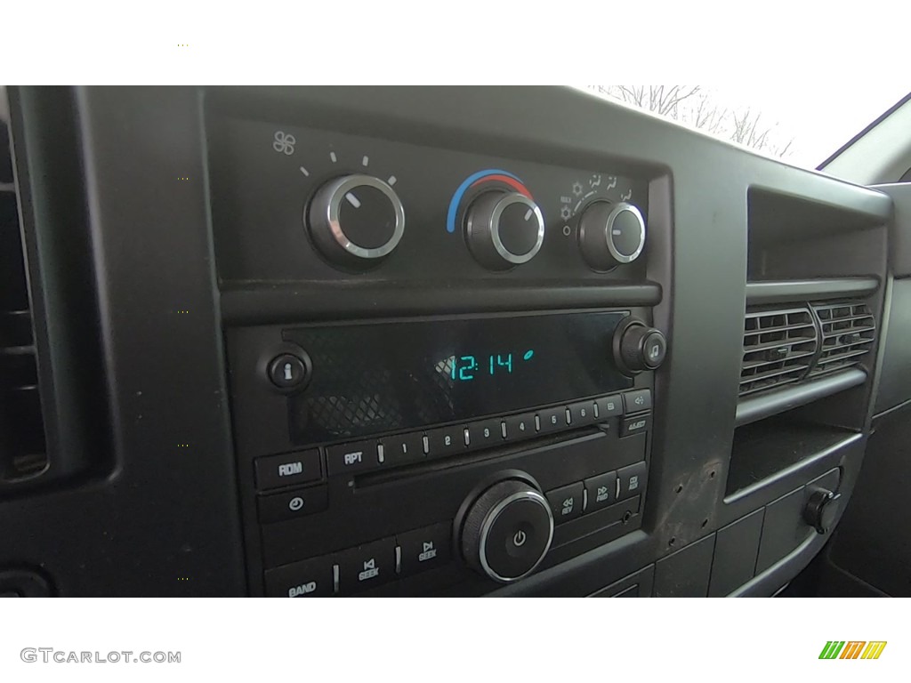 2011 Express 1500 Work Van - Summit White / Medium Pewter photo #14