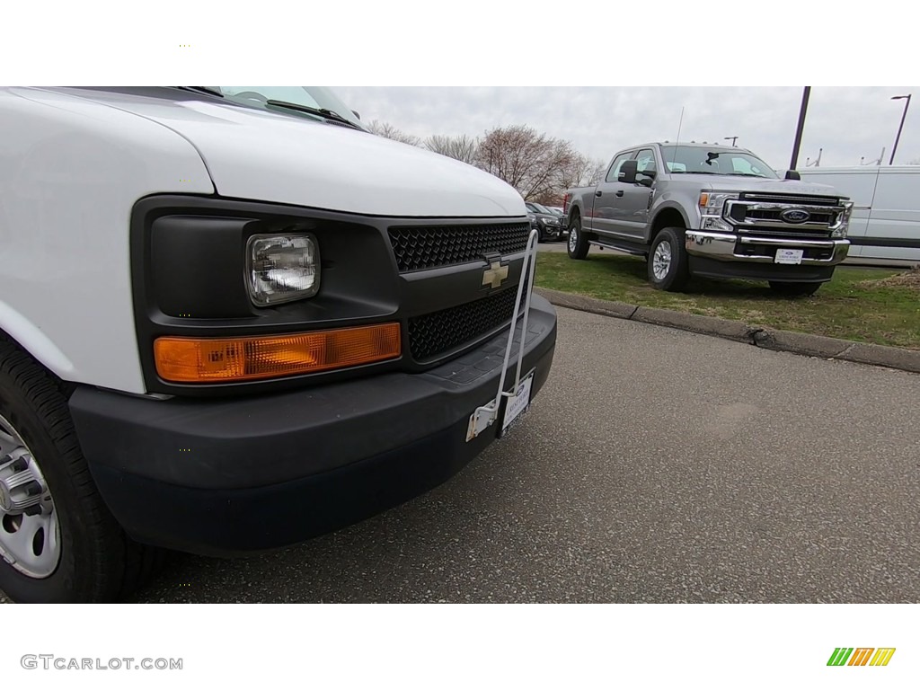 2011 Express 1500 Work Van - Summit White / Medium Pewter photo #22