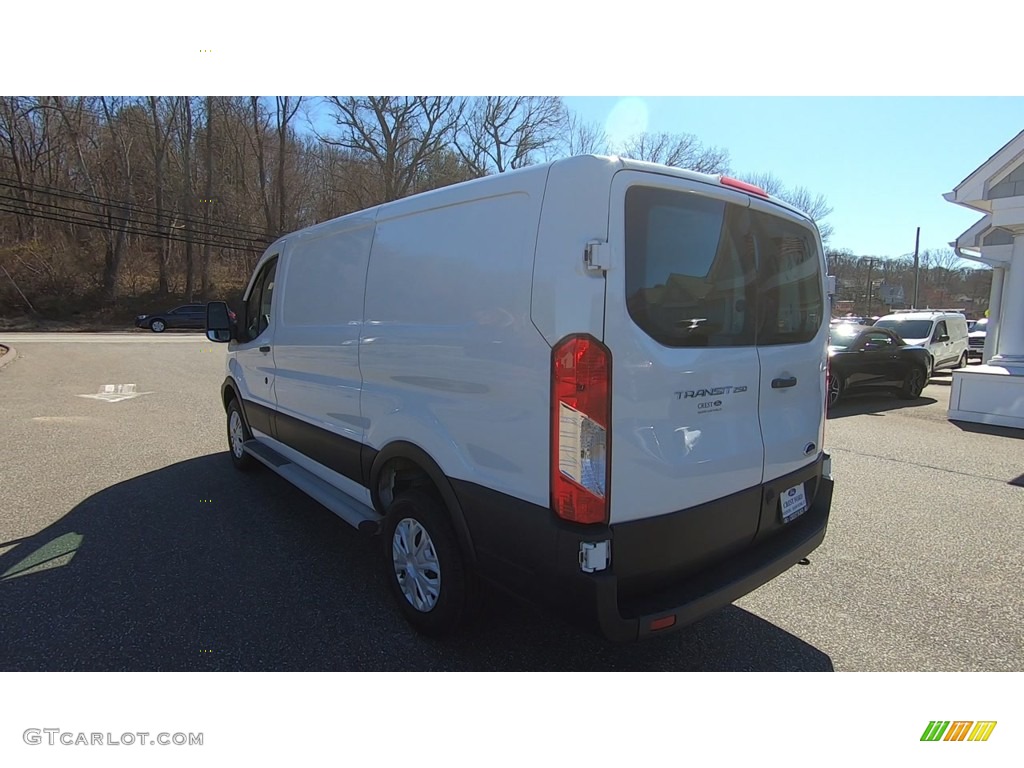 2019 Transit Van 250 LR Regular - Oxford White / Charcoal black photo #5