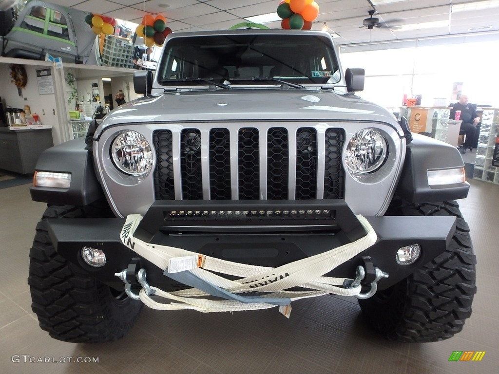2020 Gladiator Sport 4x4 - Billet Silver Metallic / Black photo #9