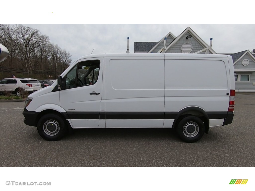 2015 Sprinter 2500 Cargo Van - Arctic White / Black photo #4