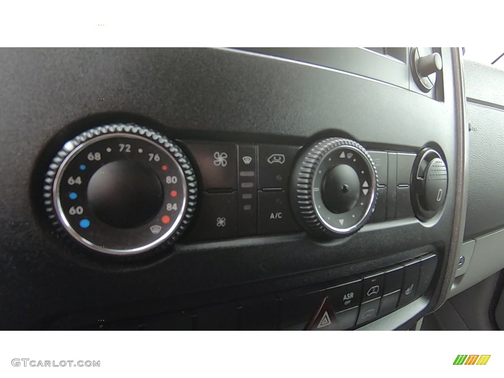 2015 Mercedes-Benz Sprinter 2500 Cargo Van Controls Photo #138771777