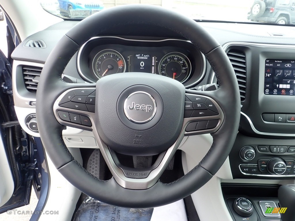 2020 Jeep Cherokee Latitude Plus 4x4 Black Steering Wheel Photo #138775263