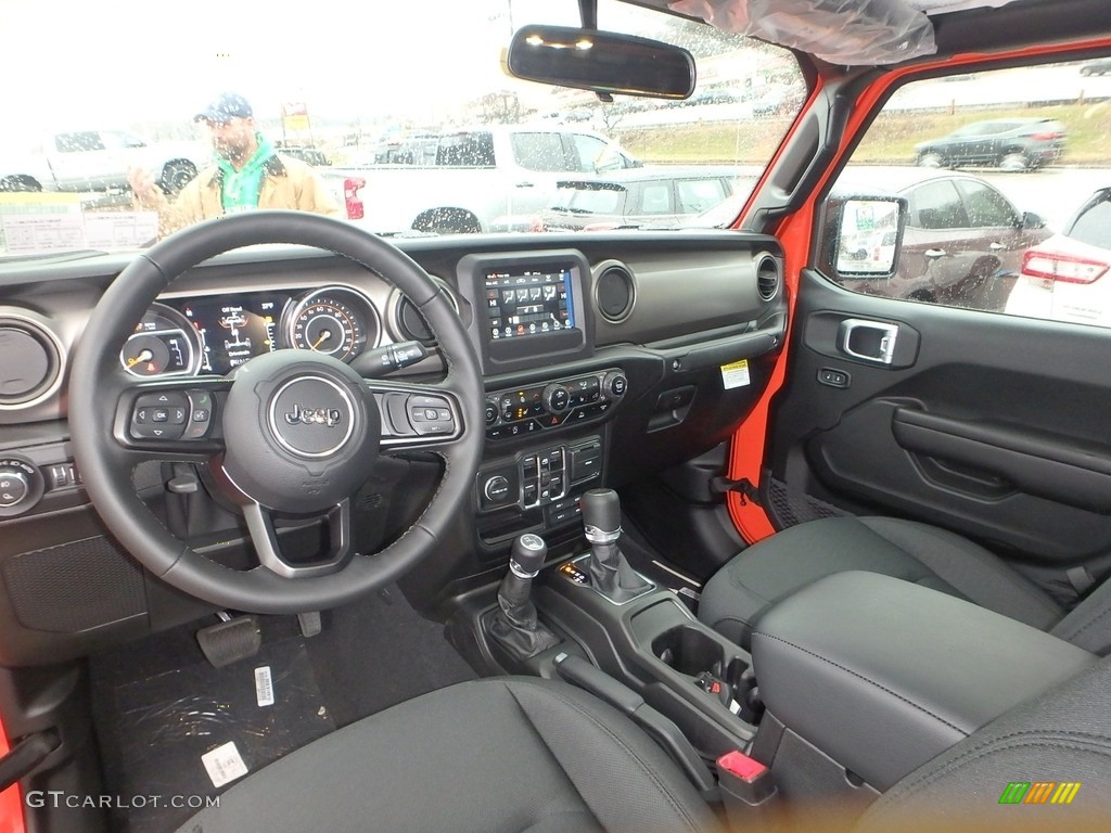 2020 Gladiator Sport 4x4 - Punk