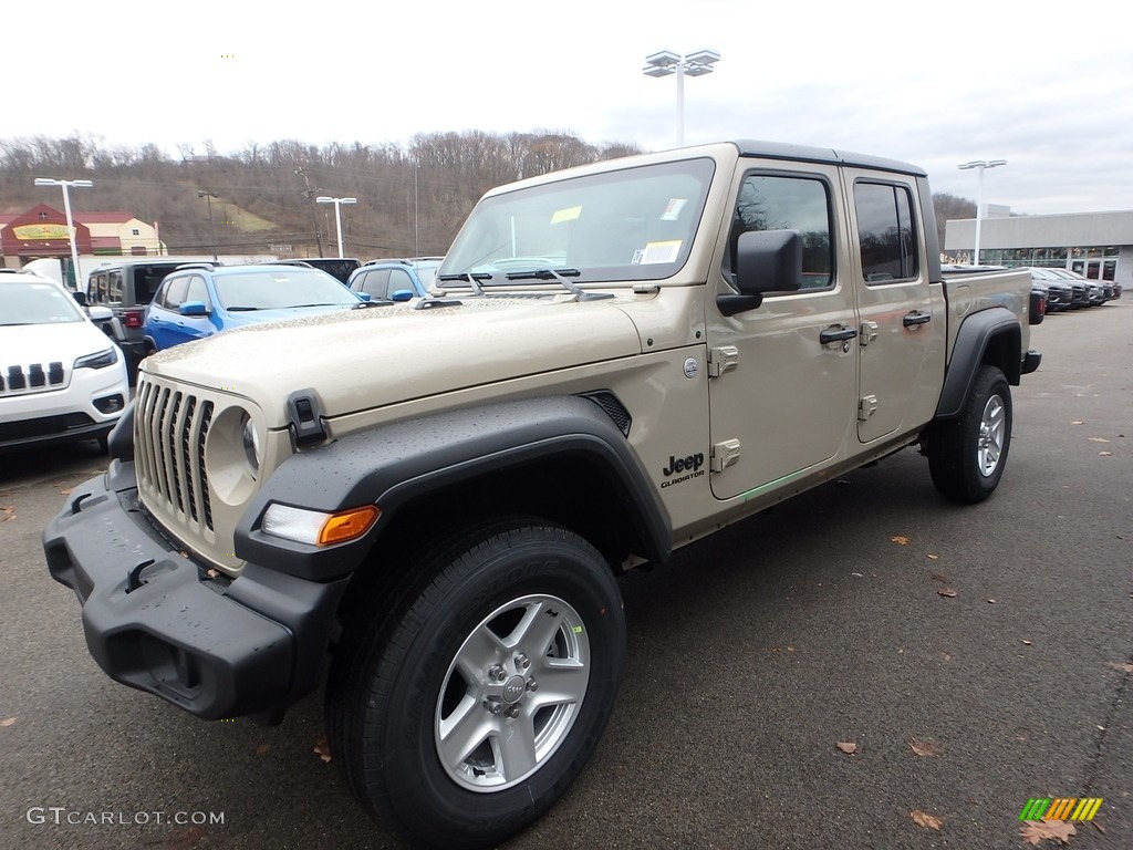 2020 Gladiator Sport 4x4 - Gobi / Black photo #1
