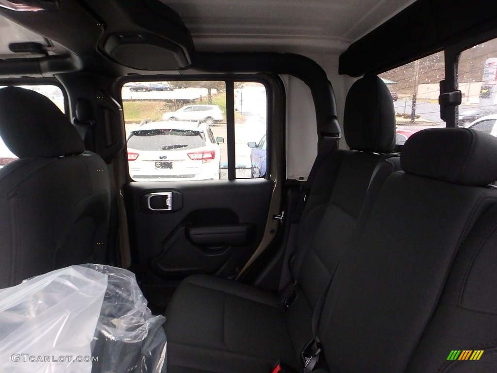 2020 Gladiator Sport 4x4 - Gator / Black photo #12