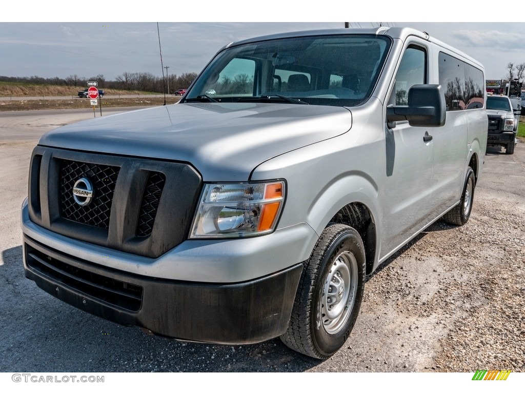 Brilliant Silver Metallic 2016 Nissan NV 3500 HD S Passenger Exterior Photo #138785411
