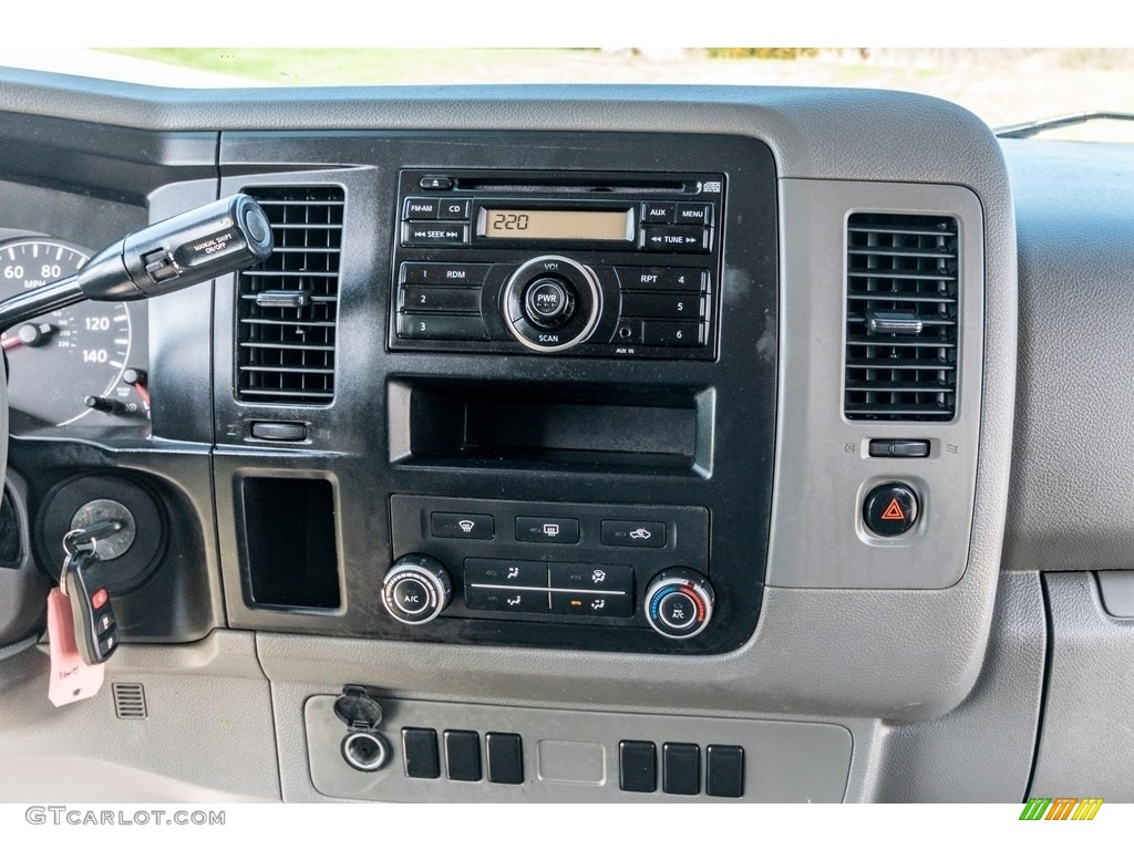 2016 Nissan NV 3500 HD S Passenger Controls Photos