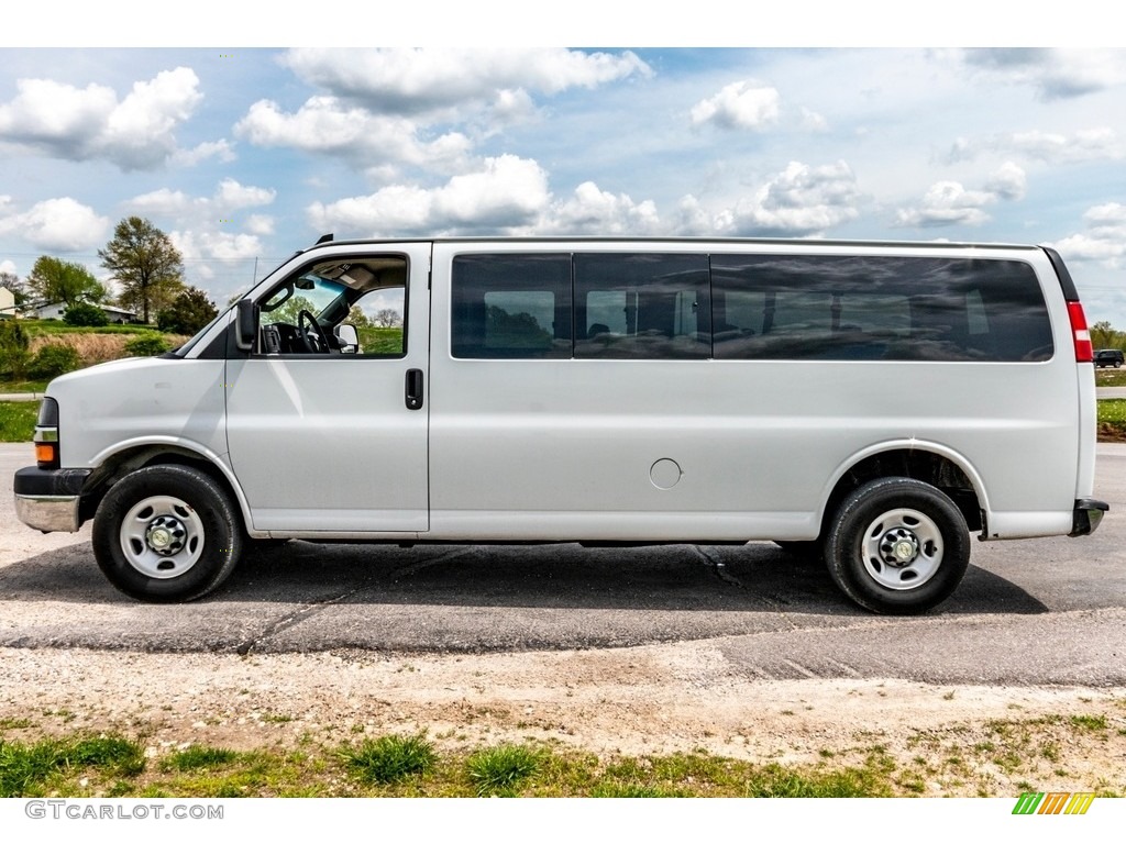 Summit White 2016 Chevrolet Express 3500 Passenger LT Exterior Photo #138786057