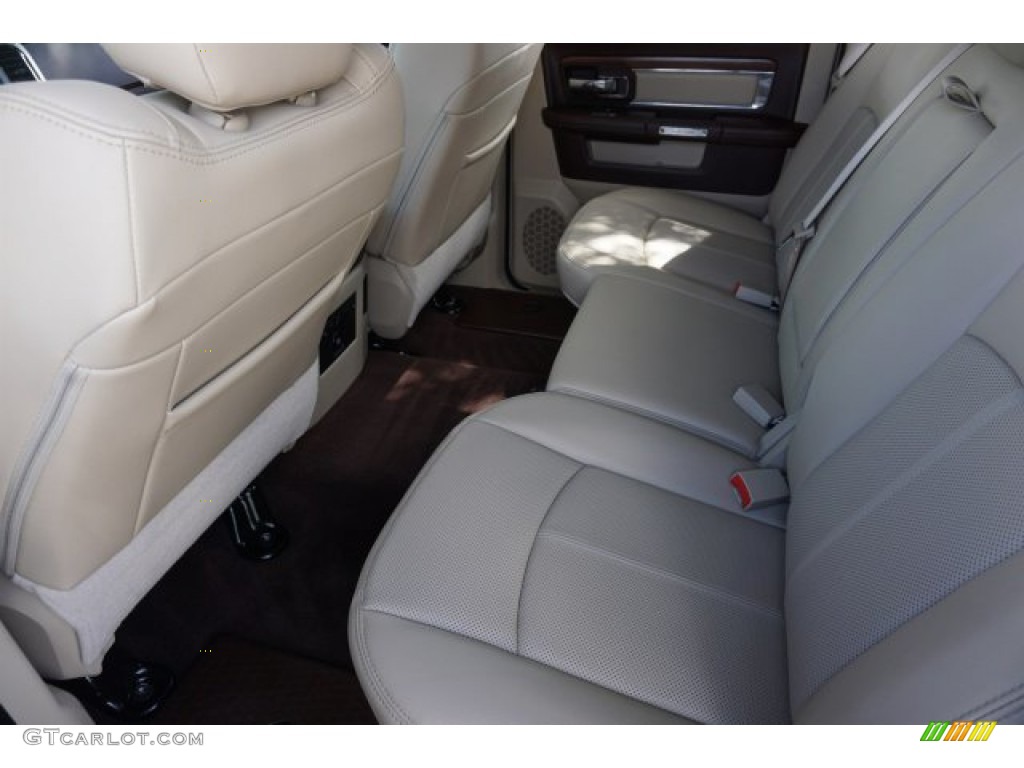 2018 1500 Laramie Crew Cab 4x4 - Delmonico Red Pearl / Canyon Brown/Light Frost Beige photo #29