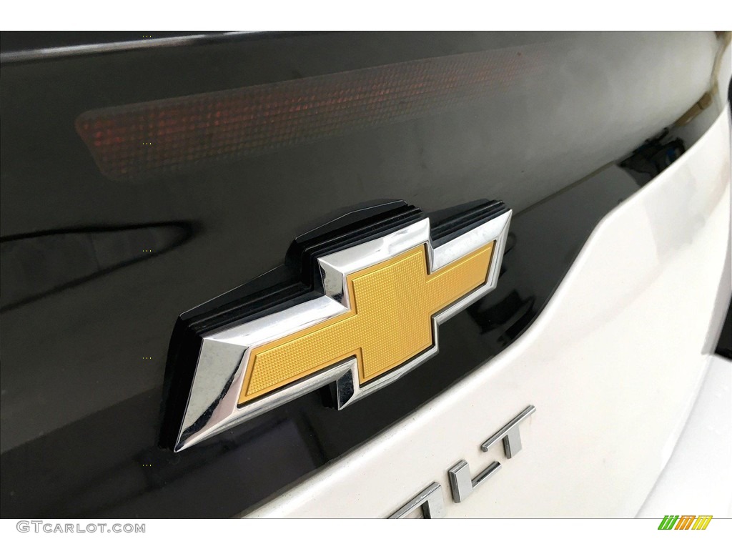 2017 Volt LT - Iridescent Pearl Tricoat / Jet Black/Jet Black photo #34