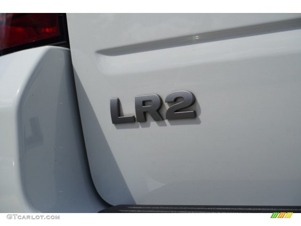 2014 LR2 HSE 4x4 - Fuji White / Almond photo #9