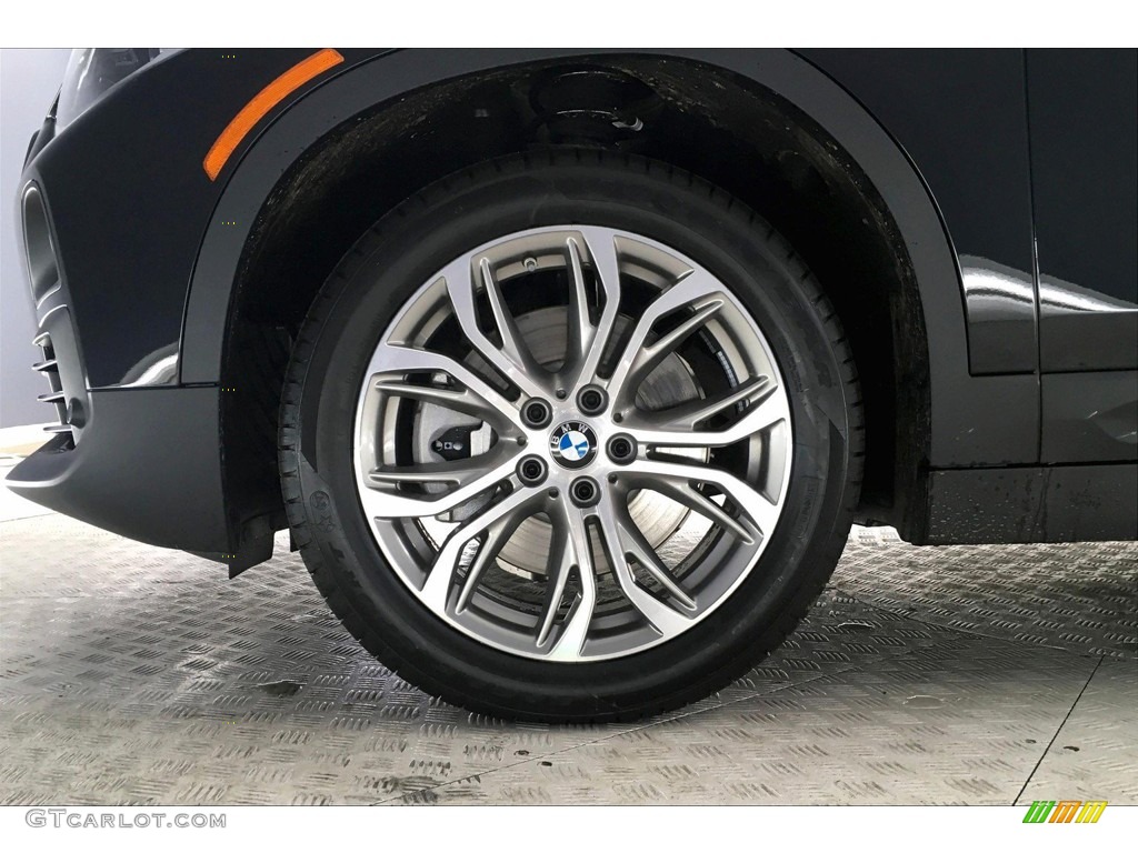 2020 X2 xDrive28i - Black Sapphire Metallic / Magma Red photo #9