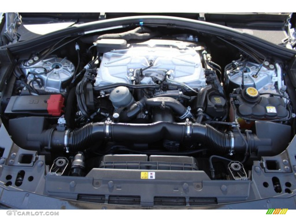 2020 Land Rover Range Rover Velar SVAutobiography Dynamic Engine Photos