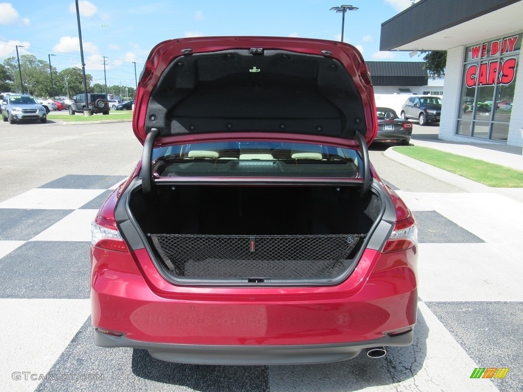 2018 Camry XLE - Ruby Flare Pearl / Macadamia photo #5