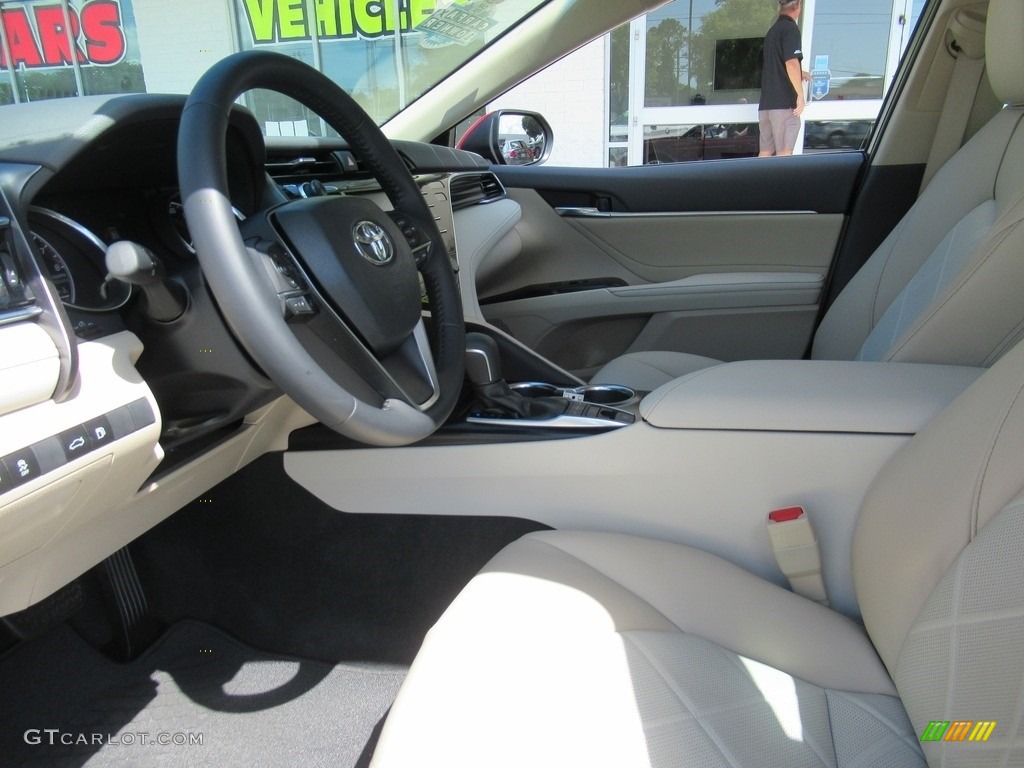 2018 Camry XLE - Ruby Flare Pearl / Macadamia photo #10