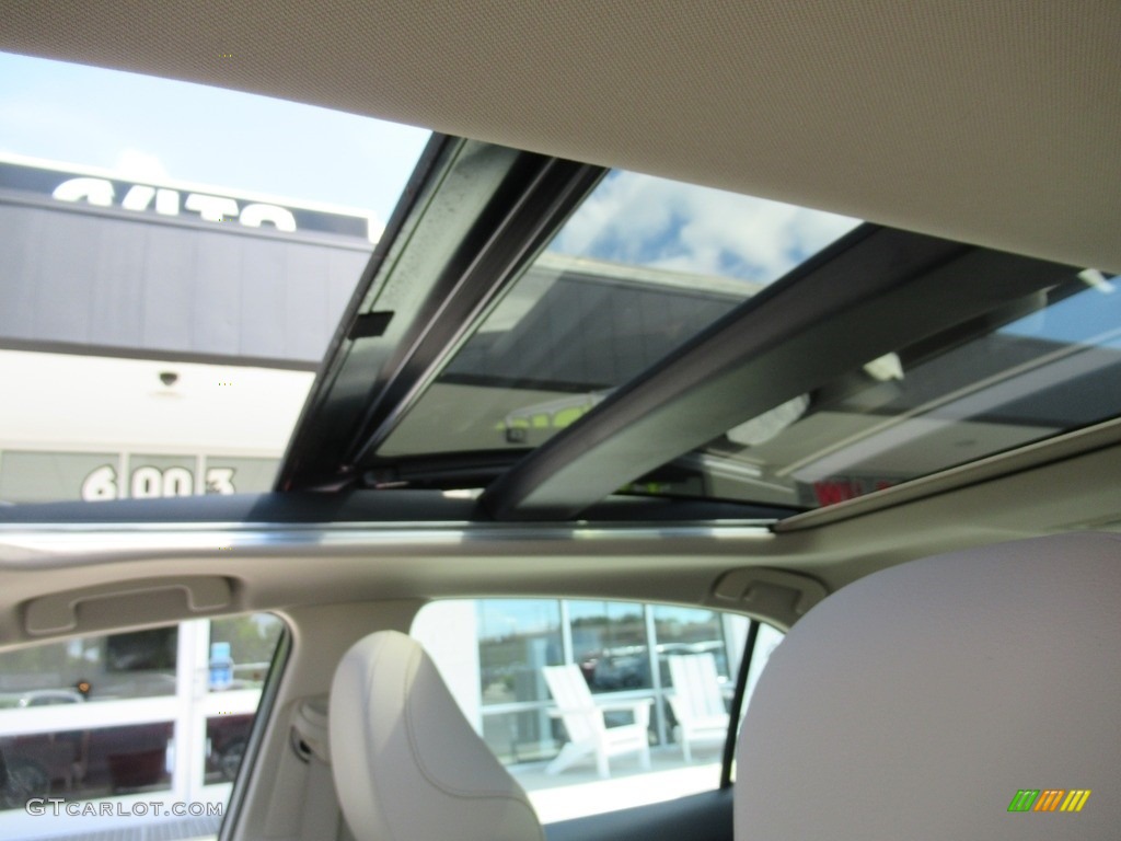 2018 Camry XLE - Ruby Flare Pearl / Macadamia photo #14