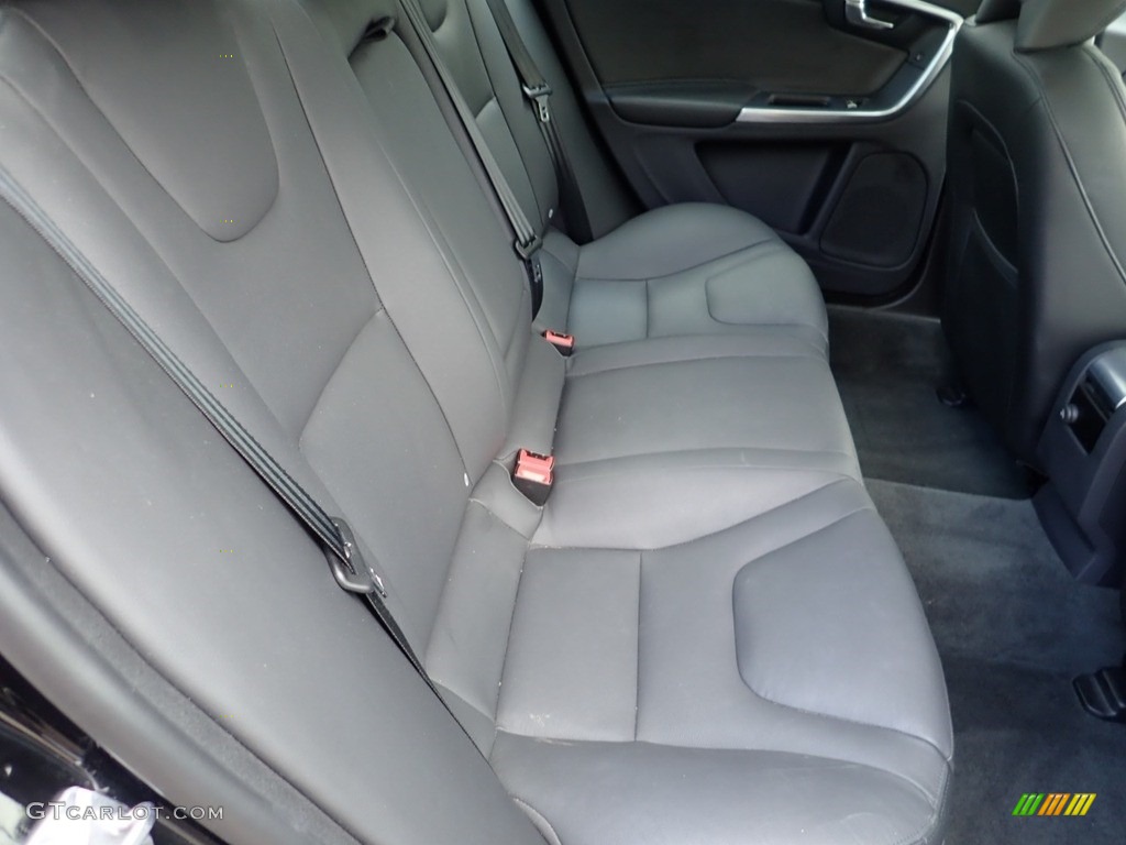 Off Black Interior 2017 Volvo S60 T5 AWD Photo #138805358