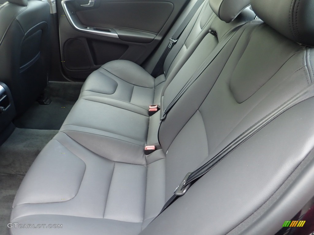 Off Black Interior 2017 Volvo S60 T5 AWD Photo #138805397