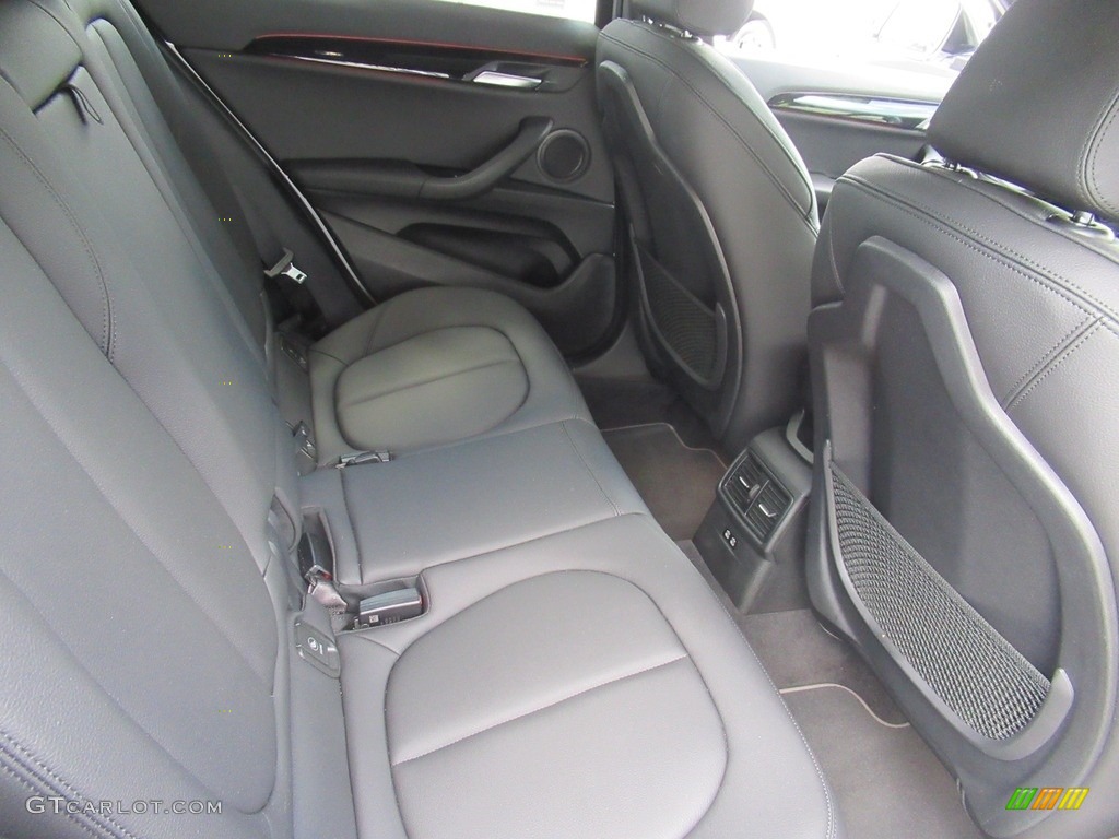 2019 X2 sDrive28i - Glacier Silver Metallic / Black photo #14