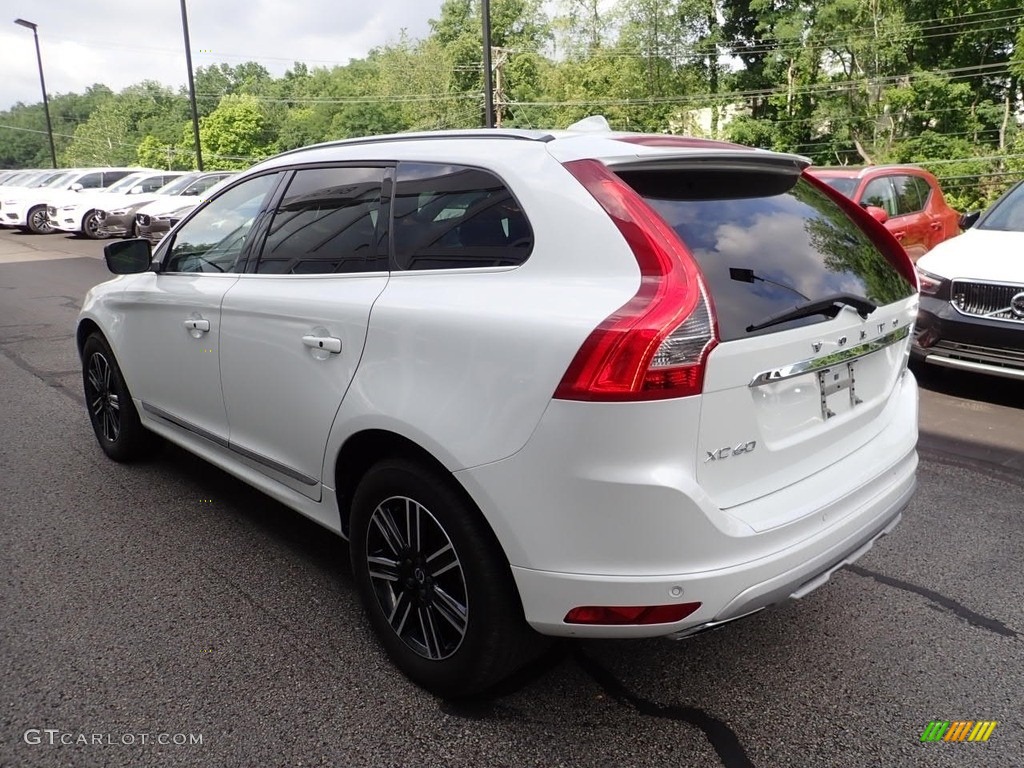 Ice White 2017 Volvo XC60 T5 Dynamic Exterior Photo #138805760