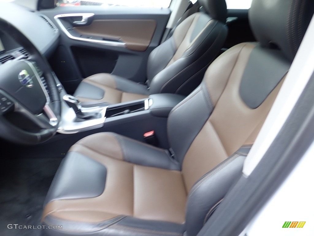 Hazel Brown/Off Black Interior 2017 Volvo XC60 T5 Dynamic Photo #138805973