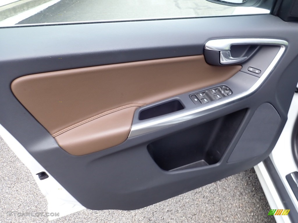 2017 Volvo XC60 T5 Dynamic Hazel Brown/Off Black Door Panel Photo #138806042
